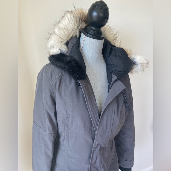 ARITZIA Bancroft Parka in gray size medium - Picture 4 of 6